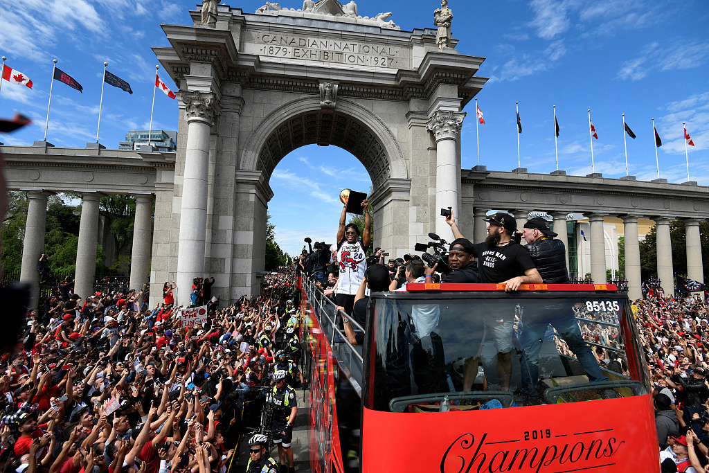 LEJING SPORTS官网-集结日多伦多猛龙备战足总杯，扳平良机细节曝光，气氛紧张，球探报告显示潜力的简单介绍